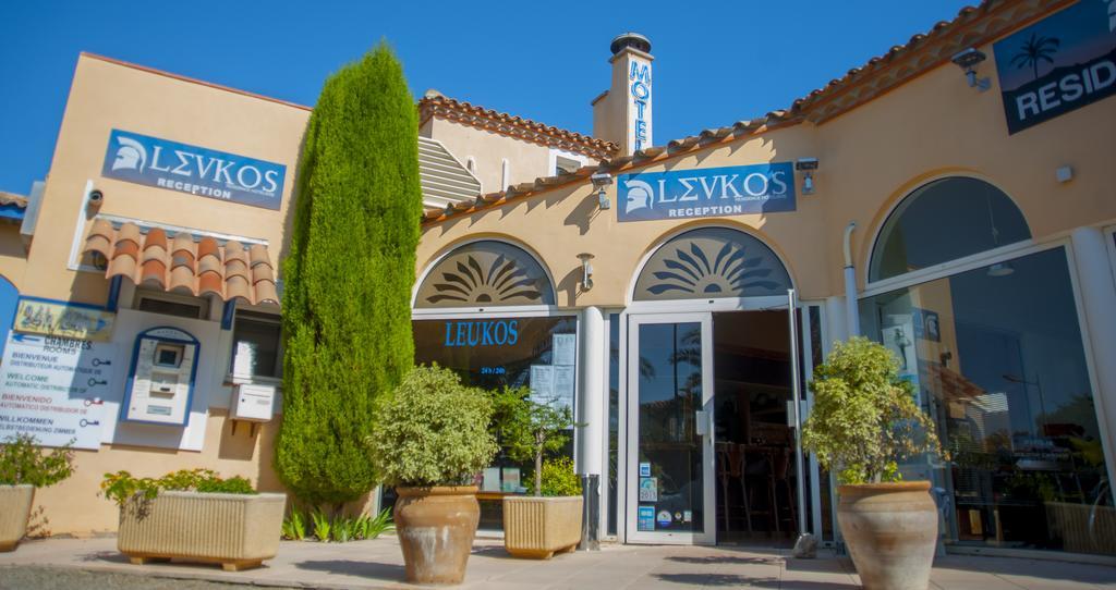 לאוקאט Hotel Le Leukos מראה חיצוני תמונה