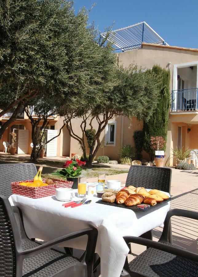 לאוקאט Hotel Le Leukos מראה חיצוני תמונה